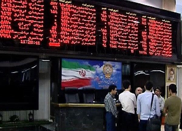 گذر مجدد شاخص بورس تهران از ارتفاع 2 میلیون واحد گذر مجدد شاخص بورس تهران از ارتفاع 2 میلیون واحد